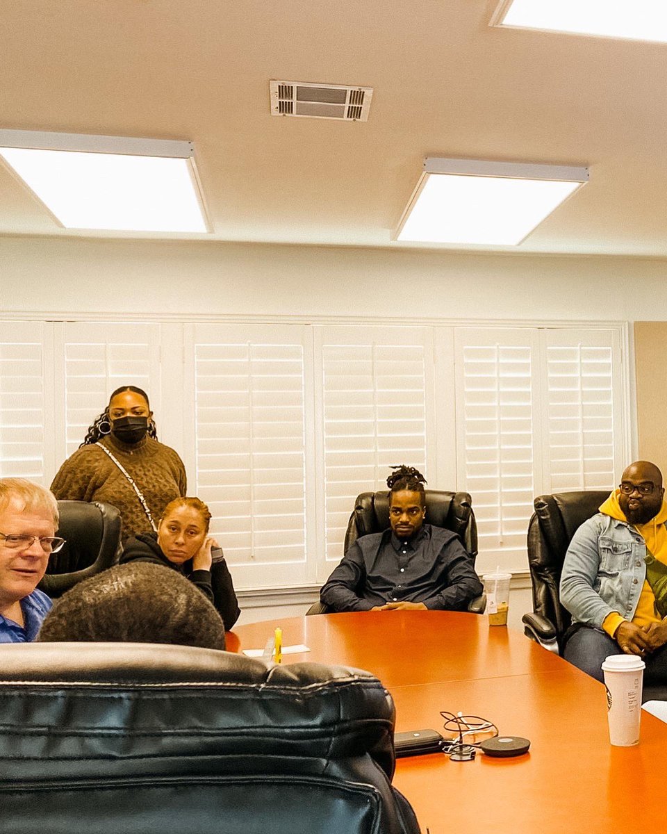 IEWorks1's tweet photo. Last week, we went to Western Heights Water Company in Yucaipa. 

This was one of the first water agency tours for the second cohort of the pre-apprentices program.

#IEWorks @IEBlackWorkers https://t.co/uKeqRfDThx
