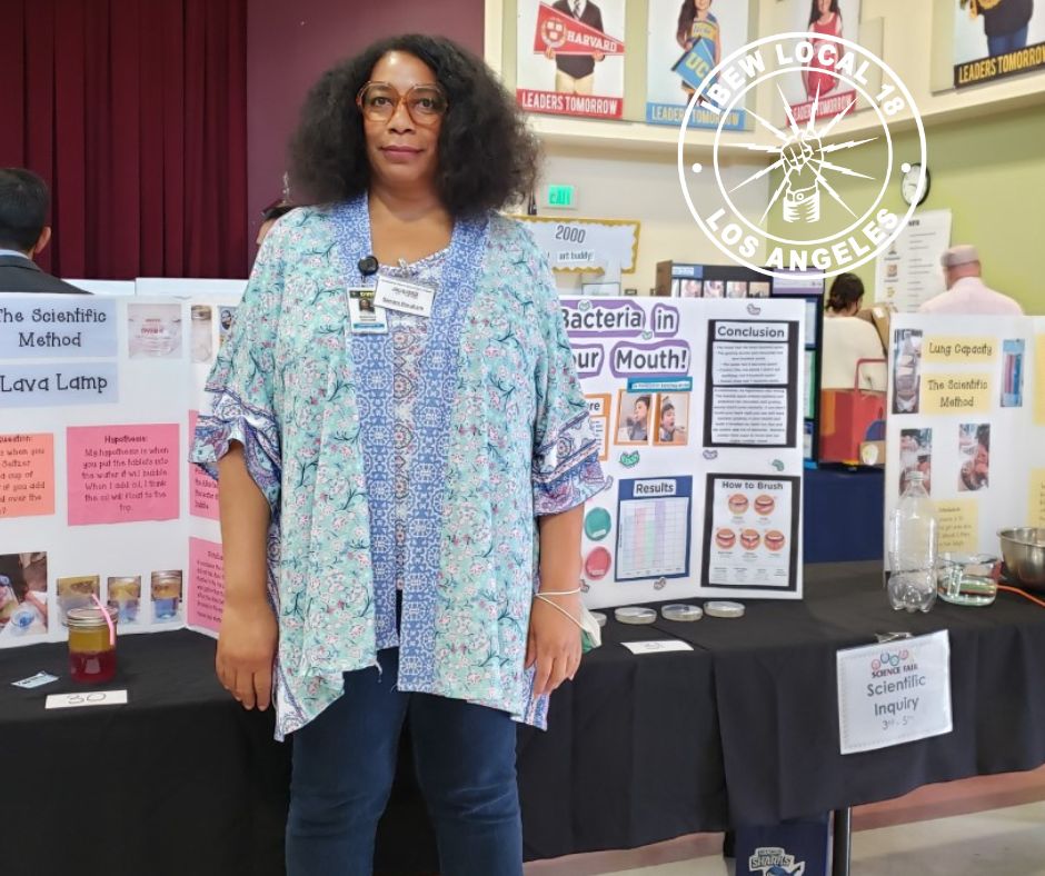 IBEWLocal18's tweet image. Happy Member Monday with Sandra Mayfield-Bingham, Utility Executive Secretary pictured here as a Science Fair Judge at Multnomah Elementary through Green Team Sustainability. Please send in a picture so we can have a weekly spotlight! Thank you! #IBEWLocal18 #WePowerLA