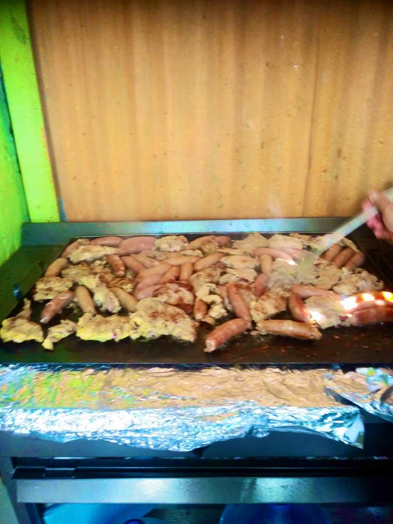 Gracias a Dios iniciamos la semana junto a <a href="/claudiavis1/">Claudia Vis</a> celebrando el día del amor y la amistad a nuestros hermanos adultos mayores. 

Seguimos apoyando con #HechosNoPalabras .