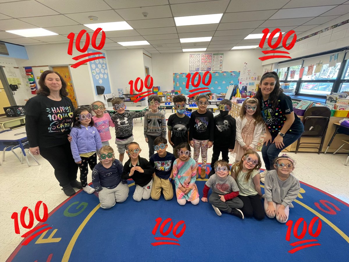 MTL_CS_SchroffK's tweet photo. Happy 100th day of school! Our #SchroffStars spent all day doing 100th day activities! #100thDayFun https://t.co/7EVLQ4bT8b
