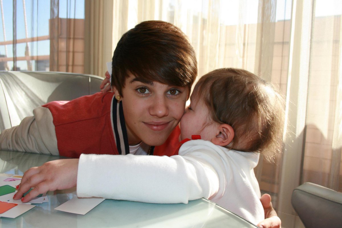 Avalanna tweet picture