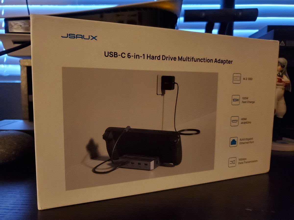 MavrickjubeiX's tweet photo. The box is very nice and stylish. Like a Collector's Edition. I really don't want to get rid of it! ^-^ #JSAUX #HB0604 #2TBssd @jsauxofficial @OnDeck #SteamDeck https://t.co/3IGxCiEUcZ