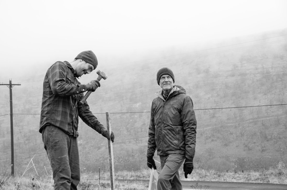 3Mile_Vineyard's tweet photo. With David Brown’s vision in mind for the future growth of Threemile, Joe places stakes to mark planting sites for new trees.

#staking #development #landscape #treeplanting #plantingtrees #propertydevelopment #teamwork #building #Future #vineyard https://t.co/aDhOXpZcHH