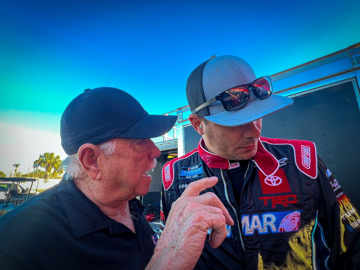 StewartFriesen's tweet image. When @garybalough112 gives you advice on how to turn a fast qualifying lap at @newsmyrnaspdwy you listen. Time trials are up next! #112 #superlatemodel @gstonemotors