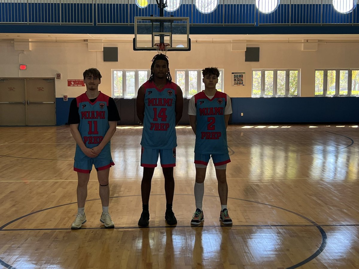 Miami Prep (Gray) got a Victory today, due to its best offensive game of the season. We had 7 guys in double figures, this trio of Jack Rippee (#11) 25 pts with 3 Three’s, Quincy Hills (#2) 22 pts with 3 Three’s and Jerome Mincy Jr. (#14) 22 pts and knocked down a Three as well!