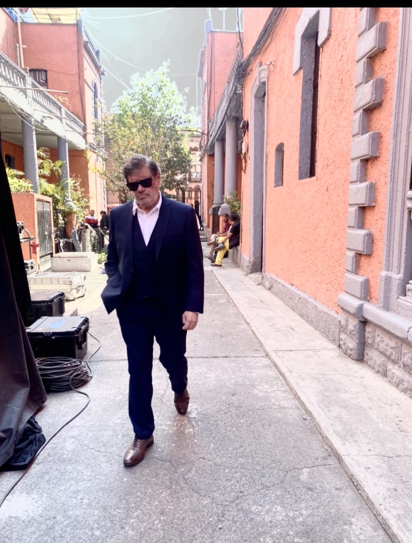 ..y falta justo un mes 13/Marzo 8:30 pm ⁦<a href="/Televisa/">Televisa</a>⁩ <a href="/lasestrellas/">Las Estrellas</a> ⁦<a href="/piensoentitv/">piensoenti</a>⁩ #enlocacion #soloeso