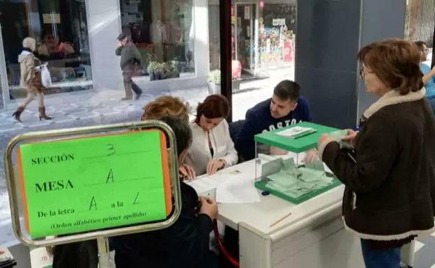 CERMICV's tweet photo. #MOVIMIENTOCERMI elabora dos documentos de propuestas en materia de #discapacidad para los #programaselectorales de los partidos políticos https://t.co/mQEZof2HBV https://t.co/DWO20duW5V