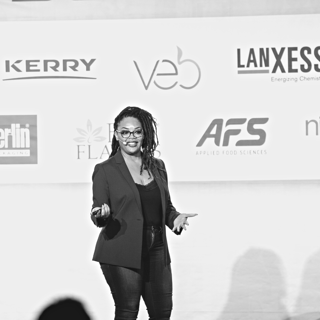 figfirm's tweet photo. TaChelle Lawson is a highly sought-after keynote speaker on #diversity, #equity and #inclusion who keeps the audience engaged and leaves them thinking about how to make real change within their organizations. 

You can book her through HELL YES! Speakers ✨ https://t.co/SKIjh35mFF