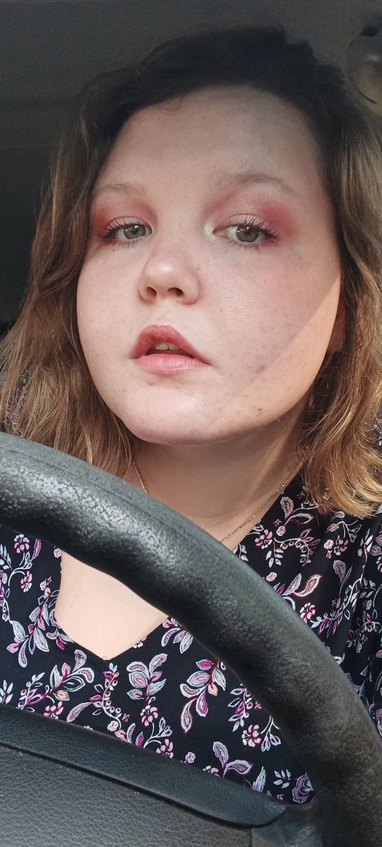 ness0100's tweet image. Happy valentines day! Here is my face Ft pink makeup for Love Day