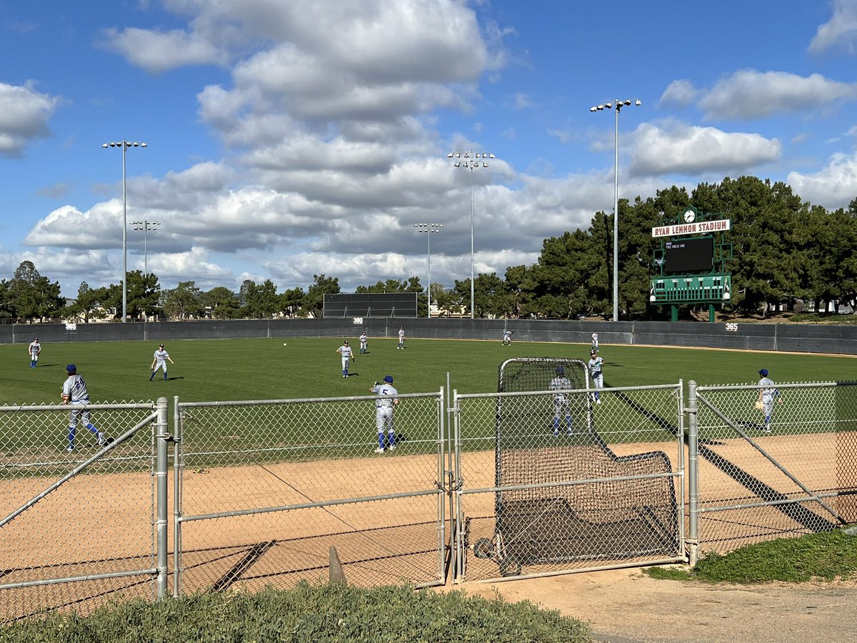 VHS Tigers Baseball tweet media