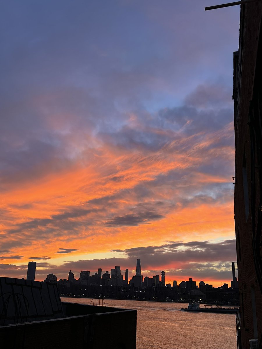 OpenBCI's tweet image. Where is the best view of Manhattan?

#brooklyn #greenpoint #williamsburg #officeviews