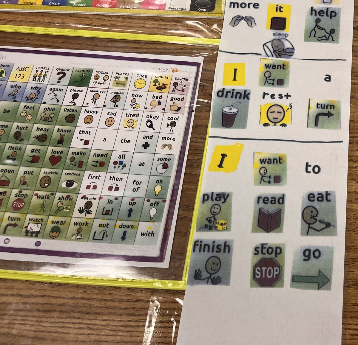 APalelis's tweet photo. Teaching the use of #coreboards in prek. And sweet treats for staff! Hooray BHE! @ESEbroward @TheHeightsKP @sylvieco19 @acostacastro10 https://t.co/MEMTOU4JeD