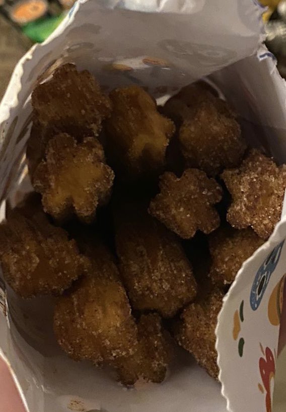 akazoey's tweet photo. Gebt churros https://t.co/HETGlcRd48