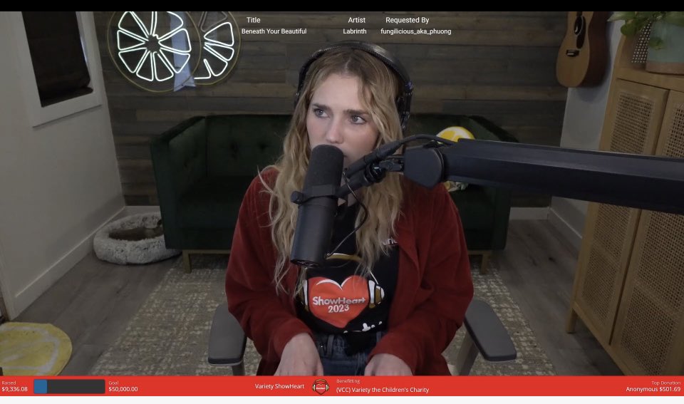 VarietyIntl's tweet photo. Watching the beautiful sounds of Helena Meyer! @helenamayermusic #helenamayermusic #showheartcharityconcert #twitch #ShowHeart #streamforgood #raidforkids #varietykidscan #supportvarietykids https://t.co/GZ4FbyZ2eT