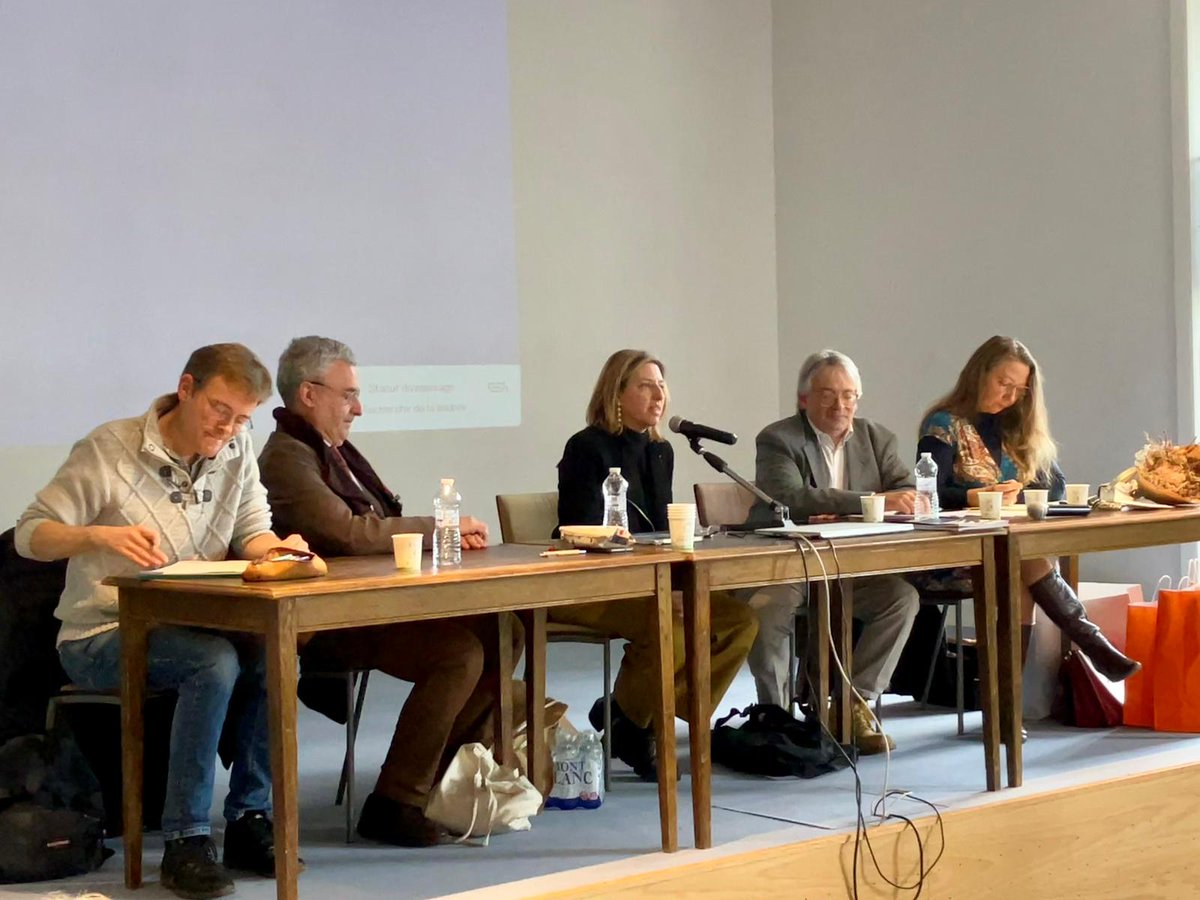 OMorin's tweet photo. Assemblée Générale @ApirpParis .En présence de la Consule Irene Castagnoli, des IPR des trois académies d'Île de France et de nombreux invités.
@ItalyinParis , @frederic_cherki ,@ElisaCaroliLois @@RambaldoD https://t.co/PWbgaoeVDh