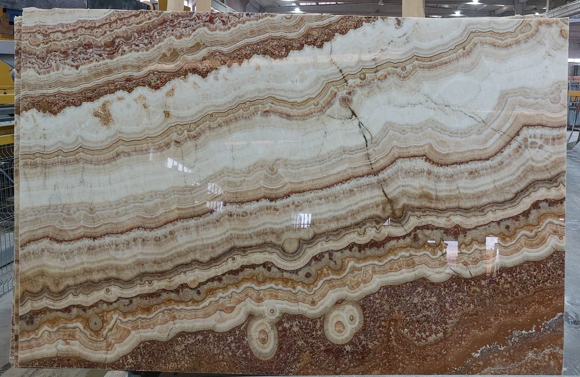 ionicstone's tweet photo. Bianco Onyx; available in 20mm slabs and tiles up to 610x1220mm at 12mm thickness.
https://t.co/xLFJ1VK823 

#onyx #bianco #choosenaturalstone #stonework #naturalstone #calacatta #dolomite #marbles #ireland #uk #marbledesign #stonetiles #marblebathroom #designer #designers https://t.co/9FwPyyBDs2