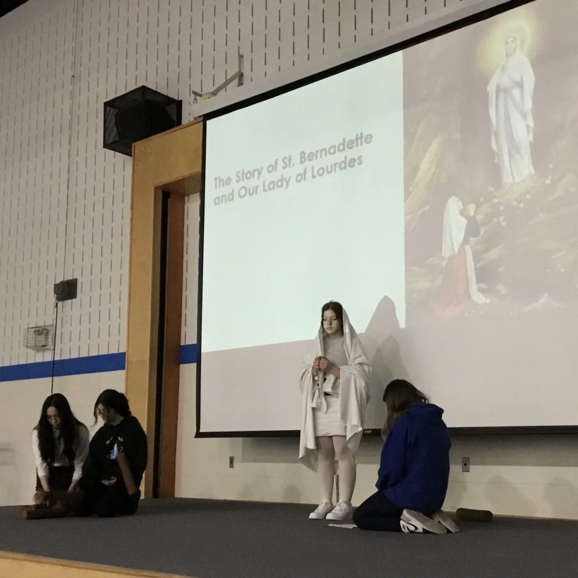 olol_ces's tweet photo. Today, we gathered as a school community to celebrate in prayer the Feast Day of Our Lady Of Lourdes. https://t.co/FGo1cI9Ufz