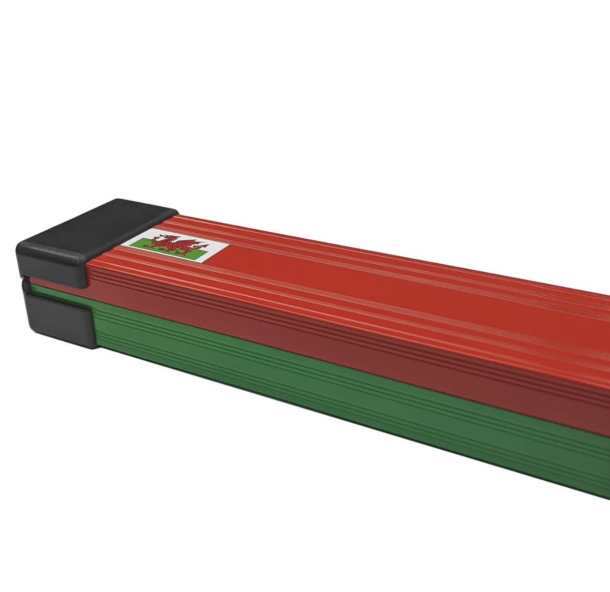 tips_legends's tweet photo. I suppose itβs only fitting to show you this given it the #WelshOpen week #Snooker @markwil147 @leewalker147 @gilesmartin #cuecraft makers of the worlds best aluminium cue cases. https://t.co/nx5p2rIwMh