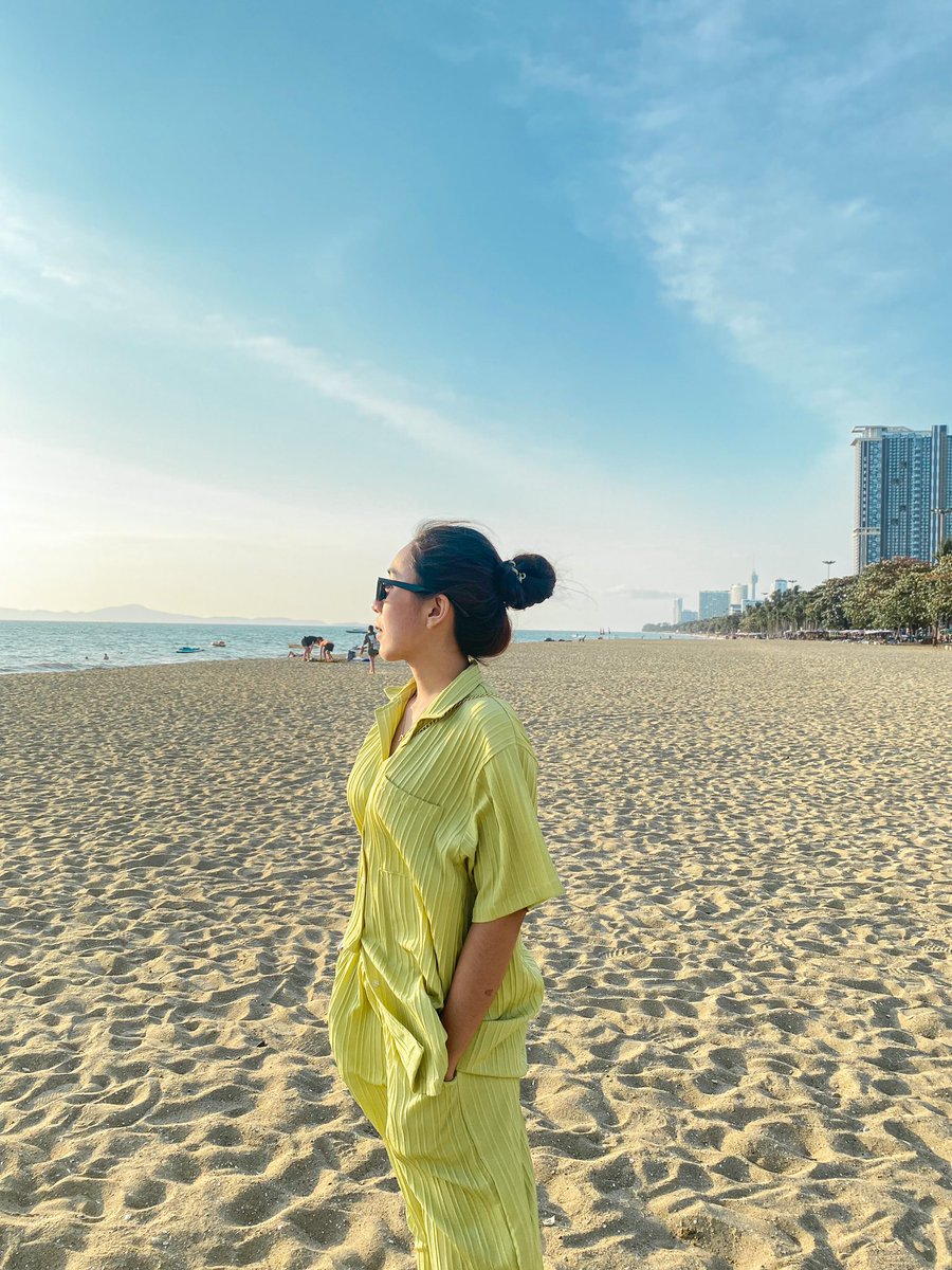 Junearis2's tweet photo. Sea 🌊🏝🐳 #ชอบผู้หญิง #ทีมมีแฟนเป็นผู้หญิงแต่โคตรมีความสุข #เลสเบี้ยน https://t.co/Otwuk6DkQj
