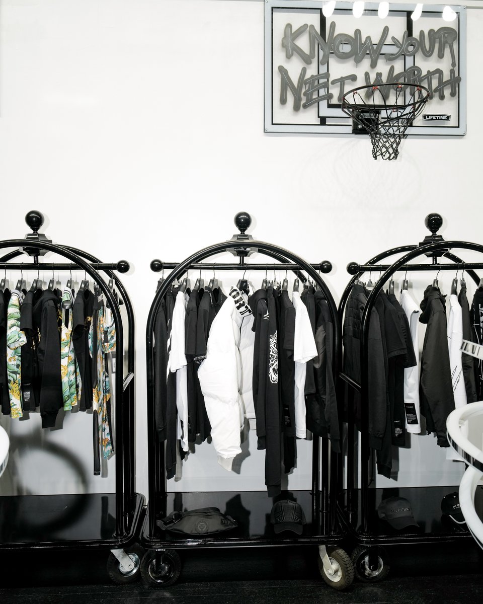 residentdigital's tweet photo. New York City February 9th at 119 Spring Street, SoHo marks the first PLEIN SPORT Pop-Up Store opening out of a global expansion plan.

Check it out on https://t.co/WNYye7ZGU1 ⚡
#PleinSports #PleinStyle #PleinFashion #PleinLifestyle #PleinActivewear #ResidentMag #ResidentDigital https://t.co/VYNTlFHe2c