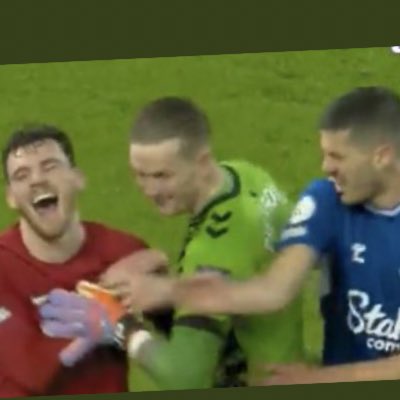 8Samfleming's tweet image. #LFC #Everton #MYLEFTBACK #YNWA #NewProfilePic