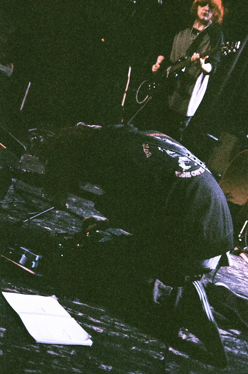 bobasquishie's tweet photo. painfully 90's @ the loving touch https://t.co/1iIFG5dou3