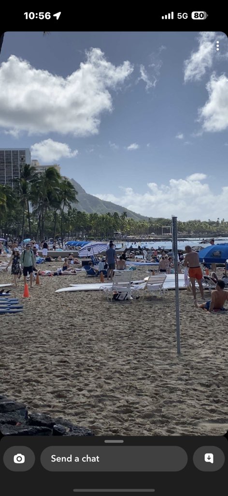 JFolcey's tweet photo. Such a beautiful day in Hawaii!! Im so glad I’m able to travel as much as I am!! #traveler #AvGeek #Hawaii #Waikikibeach https://t.co/HlDOFd0FMv