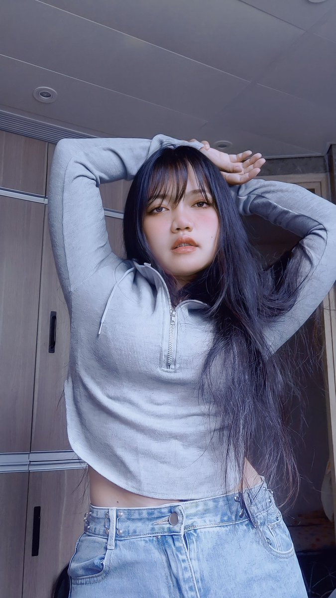 juniorpandhei's tweet photo. Pose pose pose https://t.co/xSM2bCcDIS