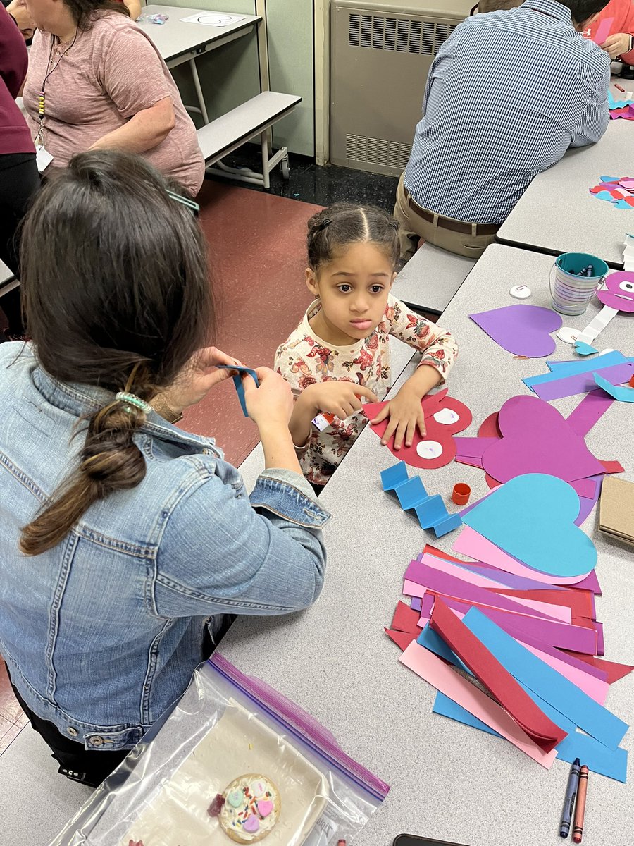 Lindsey Barton tweet media