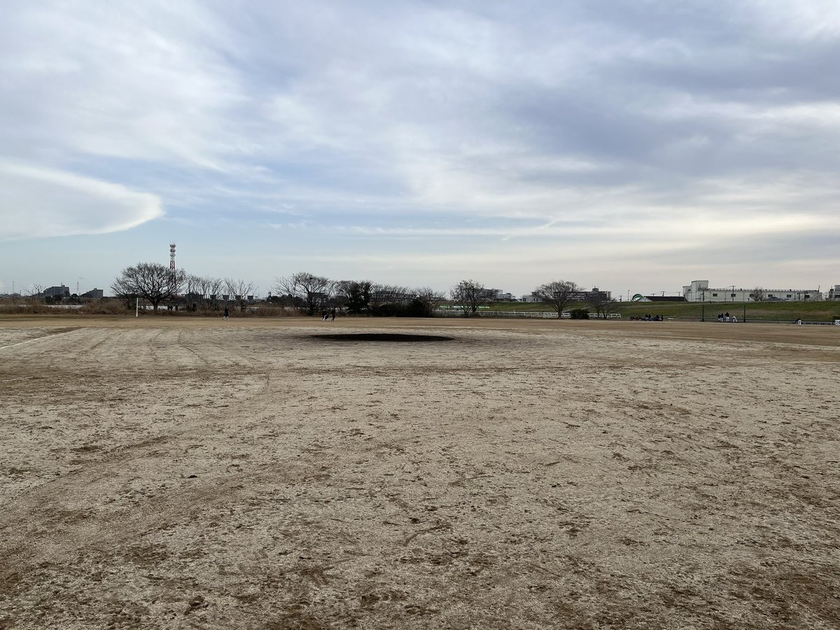 おはようございます！
ファンブルズSNS担当です。

先週、日曜日に練習2時間&amp;練習試合を行いました！⚾️

試合は残念ながら負けてしまいました😭
（1点差でした。。）

バッティングが課題なので、改善できるようチームで取り組んでいきます！💪

#Fumbles2020 #草野球
#メンバー募集　#江戸川河川敷