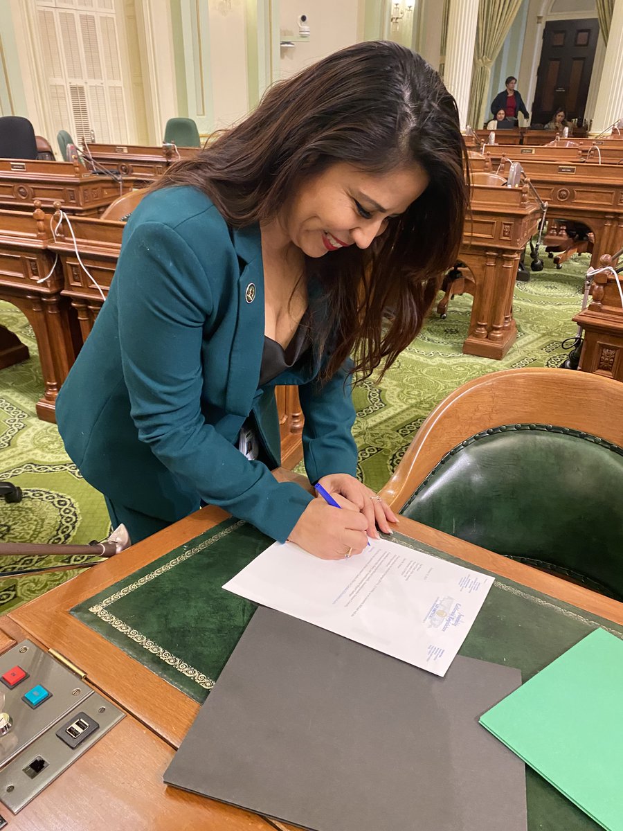 Today, I introduced my first bill! AB 800: “Workplace Readiness Week” will empower California high schoolers to enter the workforce knowledgeable on their rights as working minors, and educate them on Labor history and its hard fought contributions to workers rights.
#CALeg