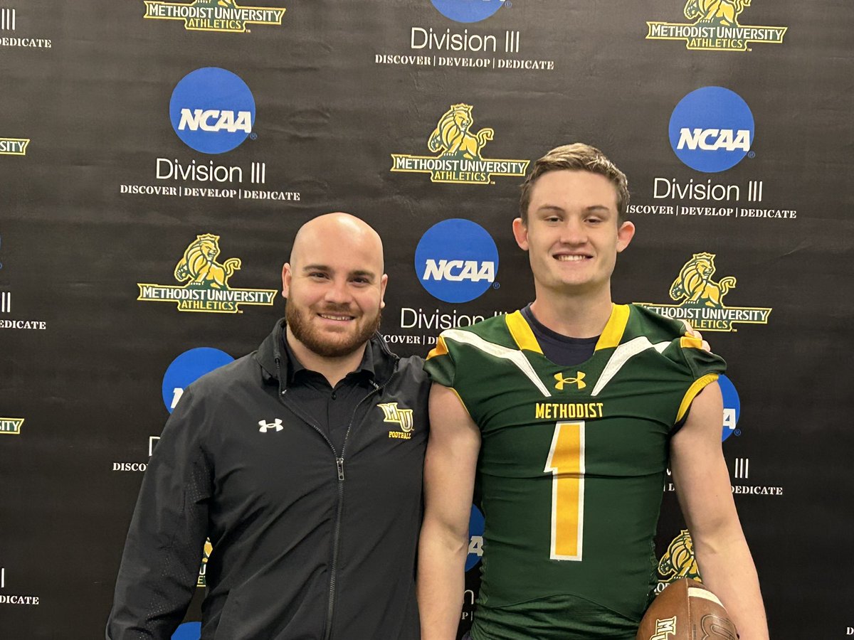 XanderAxelberg's tweet photo. Blessed to have picked up another offer today from @Methodist_FB. Thank you to @Coachkuz_ and the rest of the staff for a great visit today. @hbk_frank @Djbryant06 @MackDanorie @lamontewmson https://t.co/4rAaTEPk1q