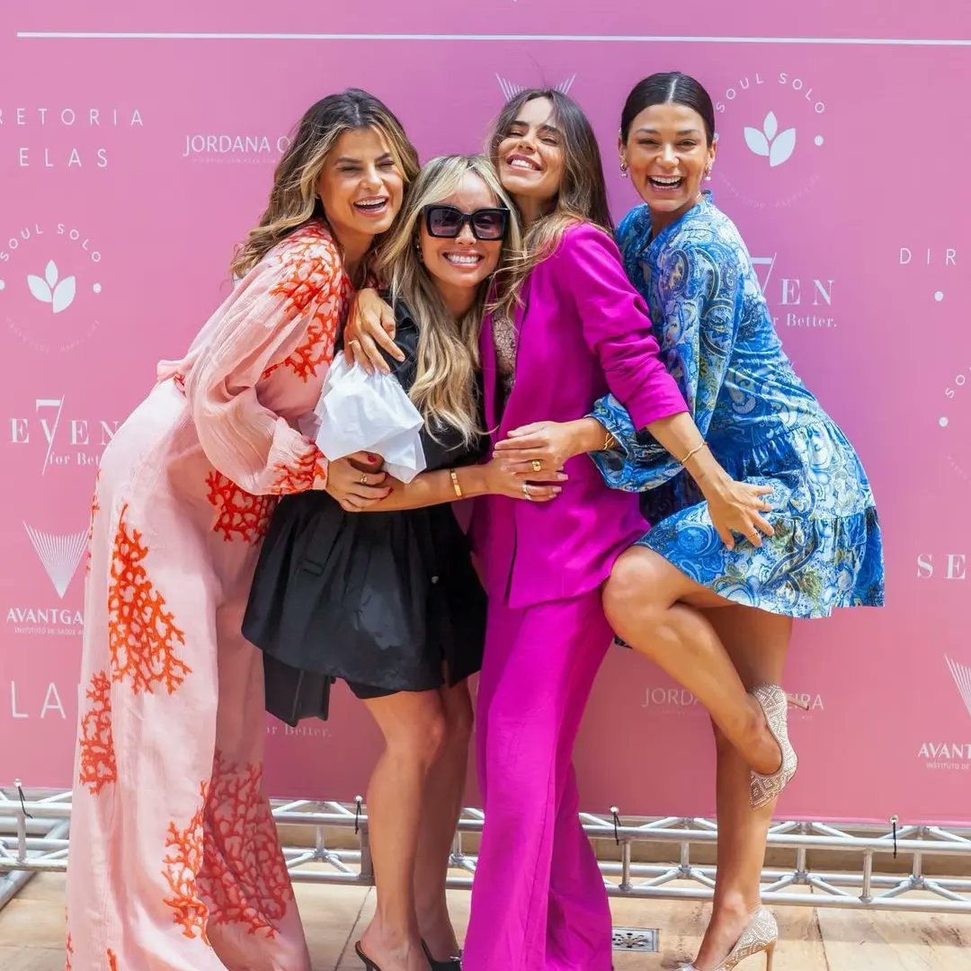 EmilyRosanna_FX's tweet photo. The family is one of nature’s masterpieces.

#best #funny #friendsforlife #bestfriend #friendsoftheworld #fun #party #goodtime #myfriends #captionplus #friendsgiving #bestfriends #goodtimes #friends4life #friendship #myfriend #forever #goodfriends #awesome #friendsforever https://t.co/ZrlFI5DVlv