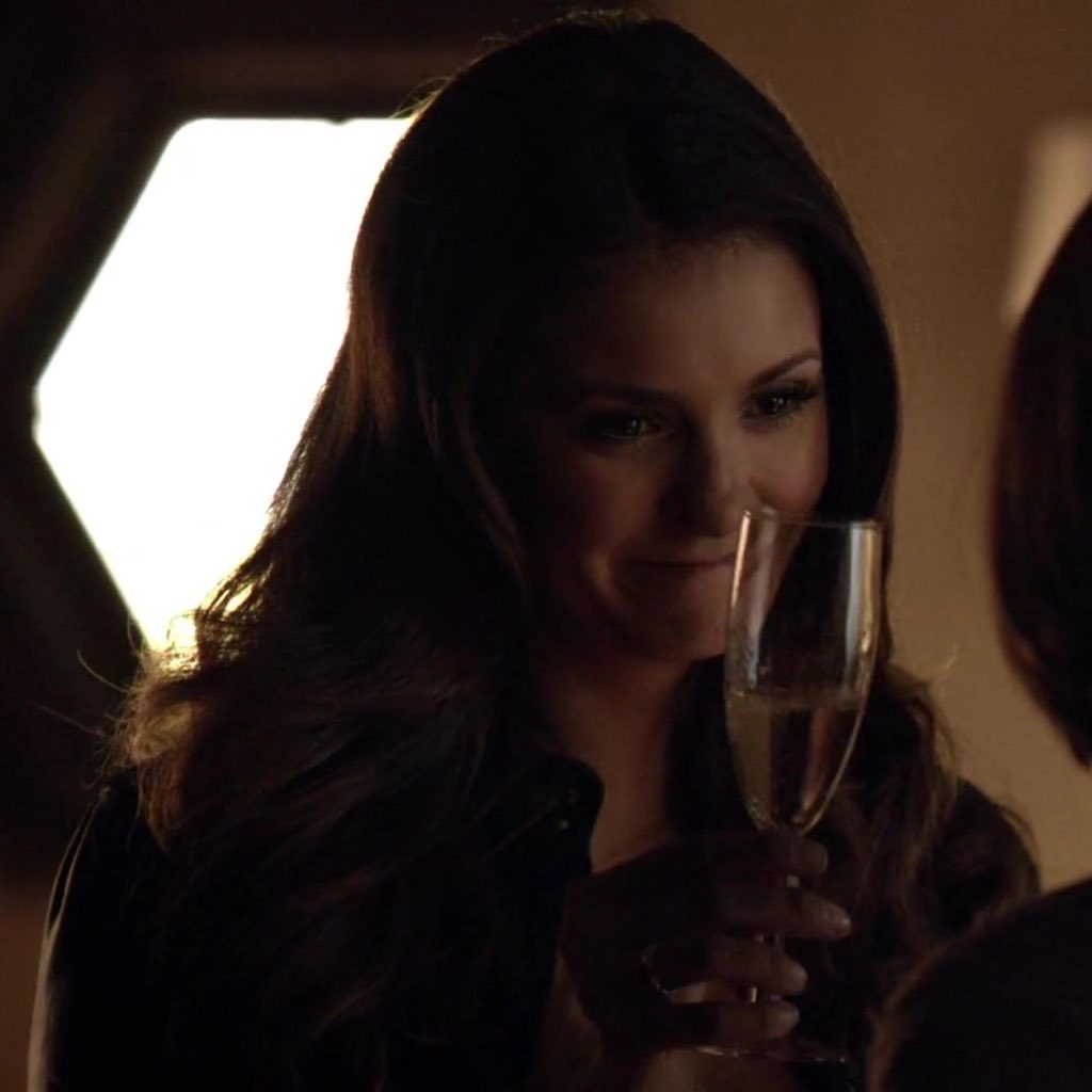 thinkingelena's tweet image. 