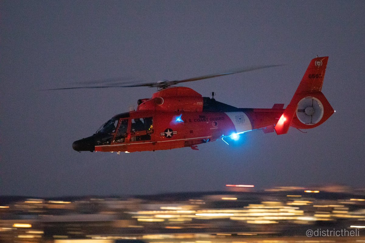 districtheli's tweet photo. 🚁MH-65 @HelicoptersofDC https://t.co/KE0ETNjvtN