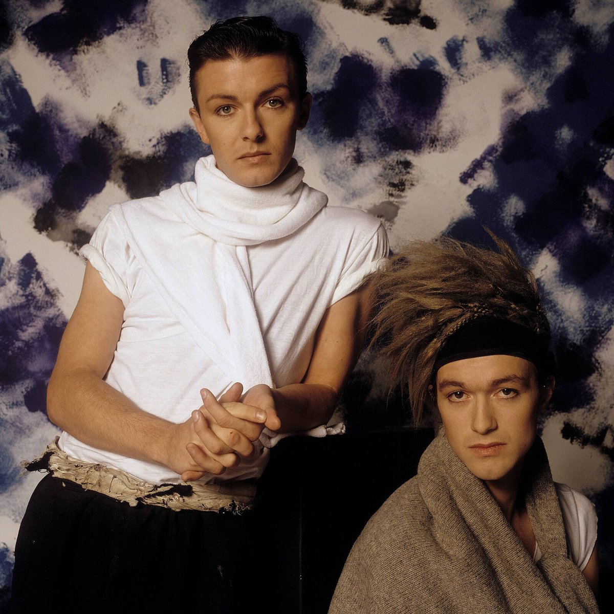 RT @TracerRacerX: It will never not be funny to me that Ricky Gervais was a pretty 80s Britpop boy. https://t.co/GocECSCwRR