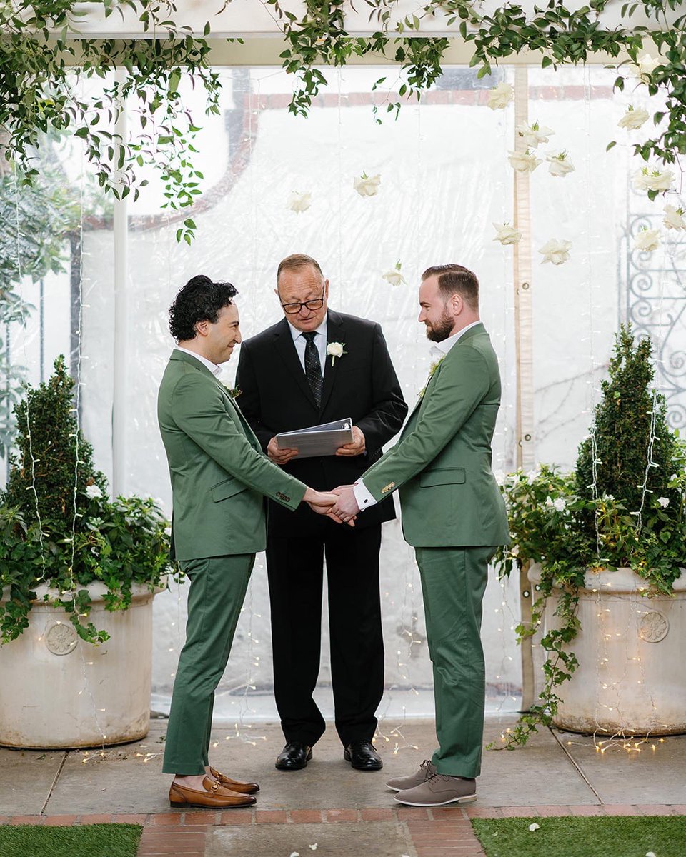 StevenDSass's tweet image. A few shots from our wedding last month! We are obsessed with how good they turned out 😍 #gaywedding #lovewins #ValentinesDay