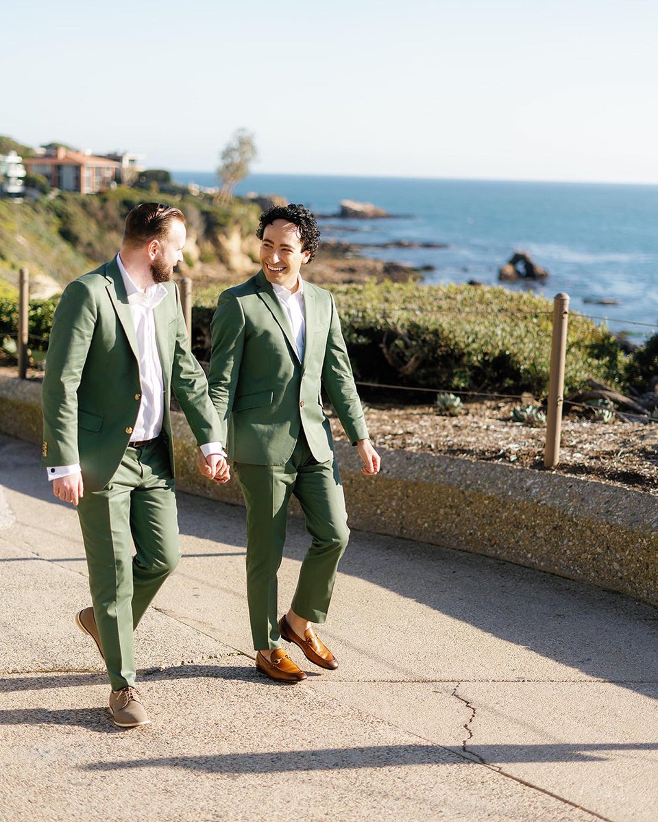 StevenDSass's tweet image. A few shots from our wedding last month! We are obsessed with how good they turned out 😍 #gaywedding #lovewins #ValentinesDay