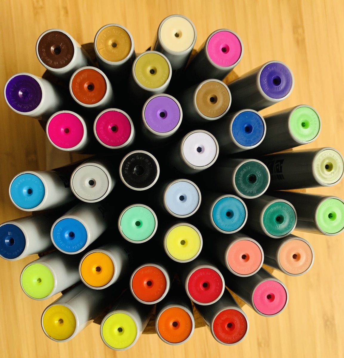 Love.
Exciting and new.
Come aboard.
We've got colours for you.

Valentine's Day sale on refill ink and replacement nibs ends at midnight ❤️🧡💛💚💙💜