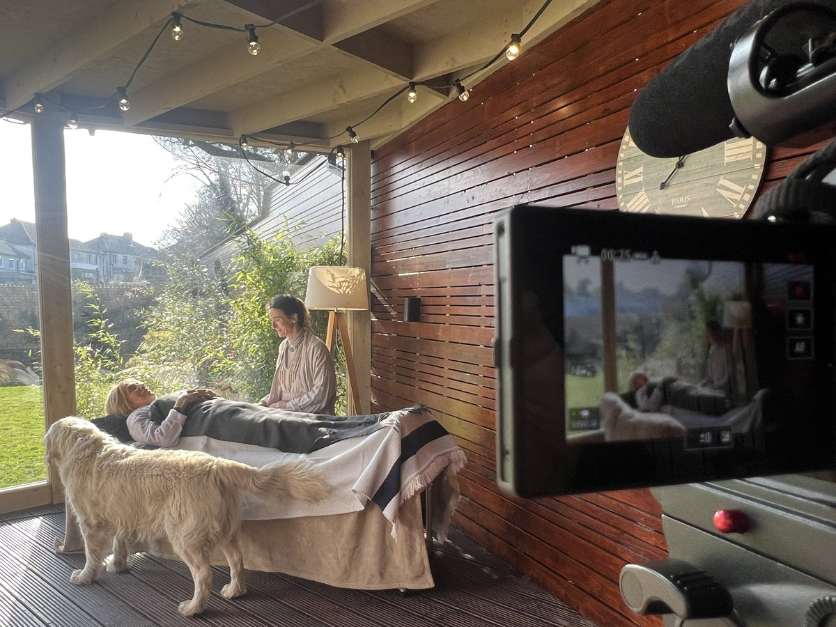 Ripe_ie's tweet photo. Just finished video shoot for my sisters practice #quantumhealing https://t.co/NtFjPDlYWR