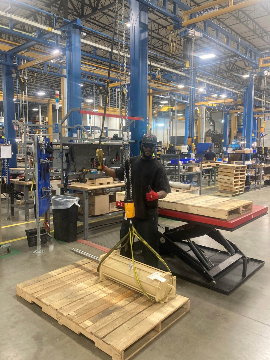 uccenviro's tweet photo. From #assembly to #qualityassurance to #shipping, our team in Pleasant Prairie is working hard to ensure customer orders are delivered on time.

#ontimedelivery #qualitycontrol #customersatisfaction #spareparts https://t.co/quZCuuzfLL
