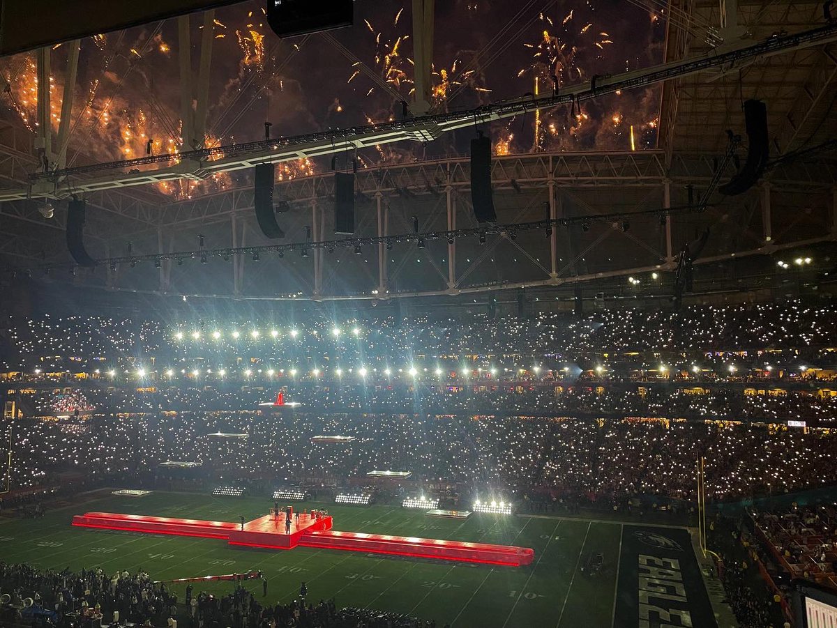 L_ACOUSTICS's tweet photo. This year's #SuperBowlLVII Halftime Show with Rihanna featured a solid sound lineup, thanks to #ATK/#ClairGlobal 🔊 https://t.co/XmWrWMWJft