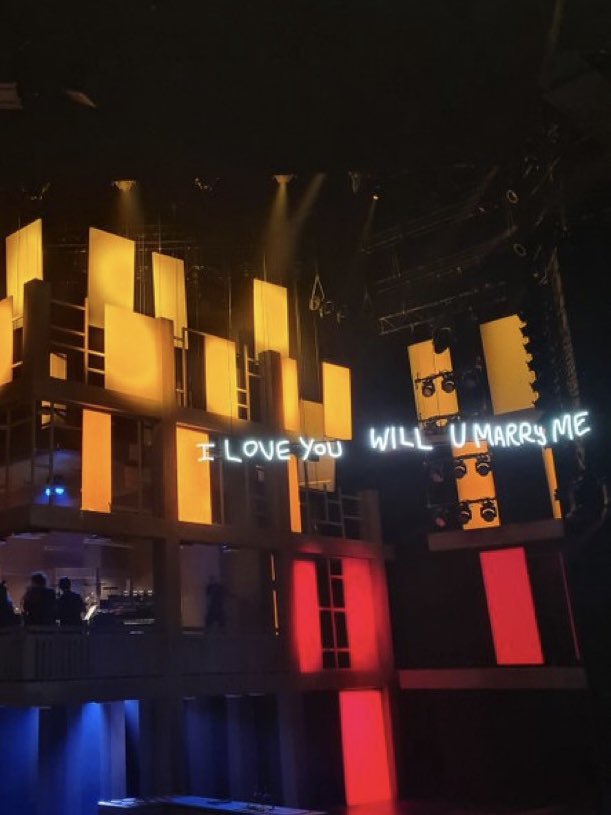 I didn’t expect to cry at the theatre tonight. Do go see #StandingAtTheSkysEdge <a href="/NationalTheatre/">National Theatre</a> So much talent here. Brilliant story by <a href="/ChrisBushWrites/">Chris Bush</a>, <a href="/RichardHawley/">richardhawley</a>’s wonderful music so skilfully arranged and THE most incredible voices. ‘I see you. You are seen’.