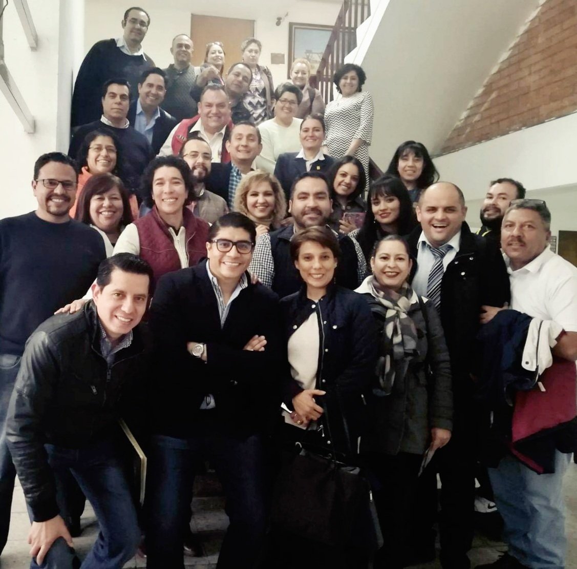 eric_ramirez_b's tweet photo. Compañeros de Doctorado. https://t.co/EdJbYRUiou