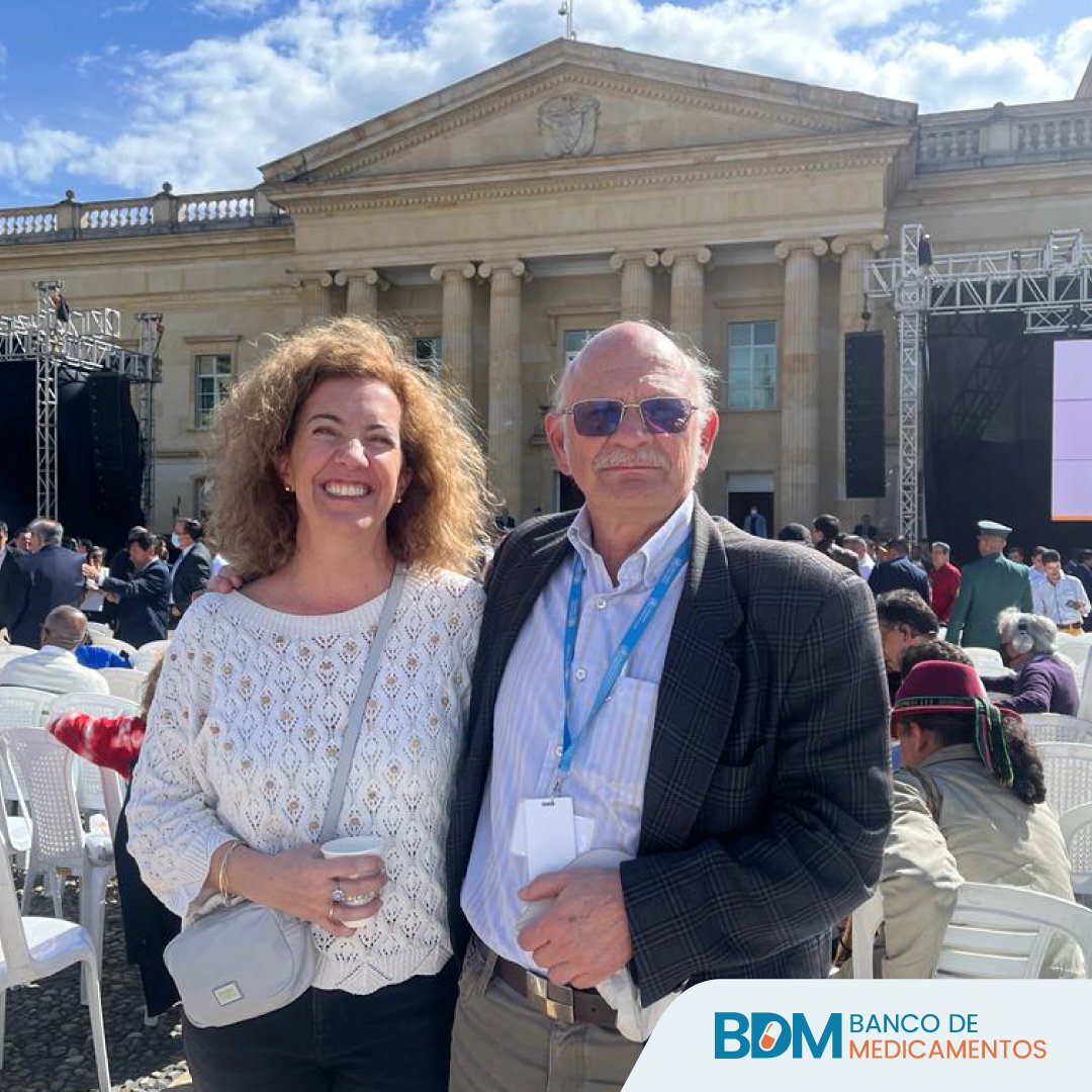 BanMedicamentos's tweet photo. El Banco de Medicamentos, presente en el acto de lanzamiento del proyecto de ley de reforma a la salud, con el Director General de @invimacolombia, Francisco Rossi.

#BancodeMedicamentos #Donaciones #ProgramaÚnicoEnColombia #Donaciónmedicamentos #Colombia https://t.co/IrCvNRuYXN