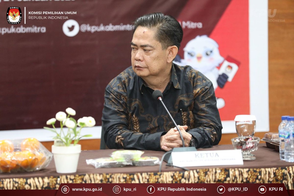 KPU_ID's tweet photo. baik itu KPU Pusat, KPU Provinsi dan KPU Kabupaten masing-masing.

Pada kesempatan ini Bernad juga melakukan pengecekan sarana pra-sarana kantor di KPU Kabupaten Minahasa Tenggara untuk menunjang kesiapan bertugas dalam penyelenggaraan Pemilu Serentak 2024. https://t.co/MBZjweN71u