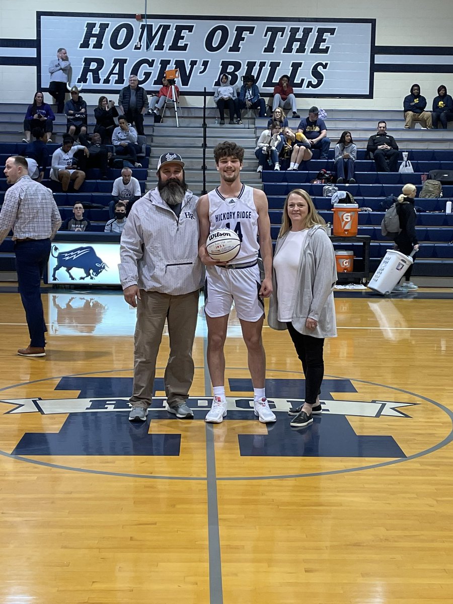 hrhsbulls's tweet photo. Congratulations to Junior Caden Haywood on becoming the all time leading rebounder at Hickory Ridge 🤘🏼@HRHSBoosters @CJemalHorton @Gm4Sports https://t.co/lAwrOCnAuN