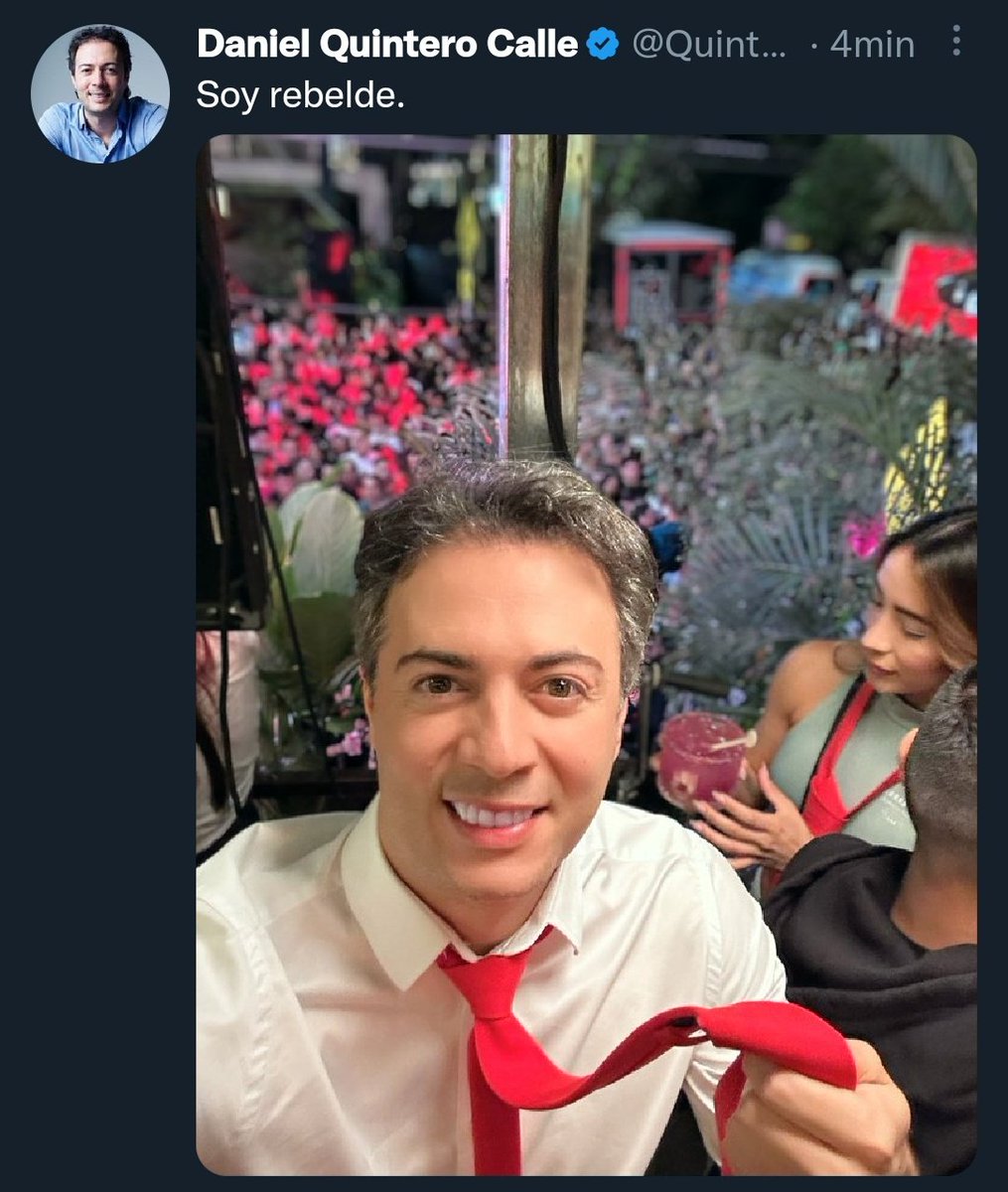 santi_perdomo_m's tweet image. Inadmisible Alcalde. Mientras su Secretaria de educación @soyalejangu  se encuentra en audiencia por la corrupción en el programa Buen Comienzo, usted está en Provenza tratando de distraer a la ciudadanía, respete a Medellín. #cortinadehumo