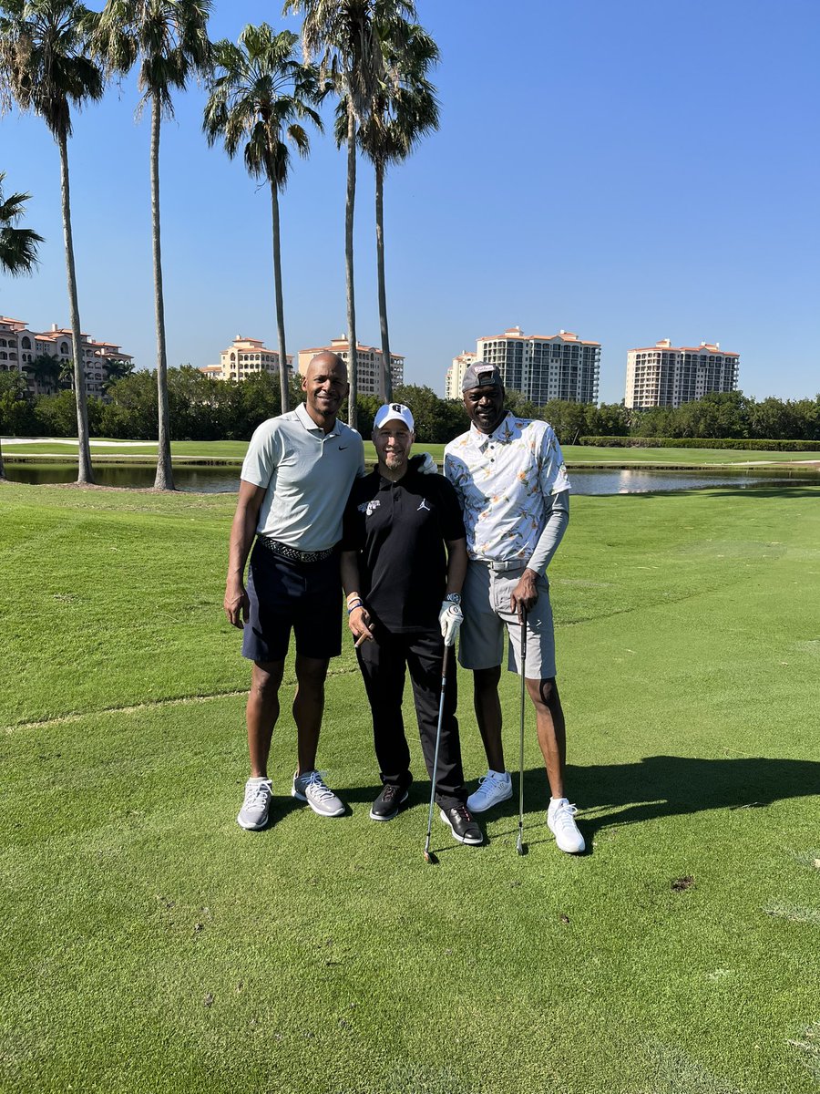 GPrep_Athletics's tweet image. Today’s Gulliver Golf Classic was an amazing day full of Raider spirit and camaraderie. We’re thankful to our coaches who came out and showed us how it was done.  🤍

#unparalleled