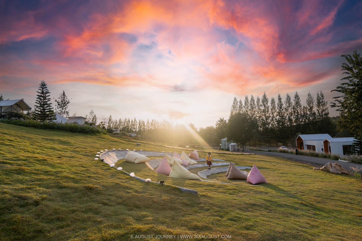 Rapidlifetech's tweet photo. HAPPY Valentines ENGLOT 
ช่วงนี้เค้าหวานเจี๊ยบกันเลย🥰💕

มาบิวท์บรรยากาศสวย
SOL Glamping เขาใหญ่ อยากพาพี่ฟ้องเค้าไปด��วยกัน คงโรแมนติกมาก🫰🏻&amp;ฉลองวันเกิดพี่ฟ้า😊ขอแรงช่วยกันอีกรอบวันนี้น้า #ติดตามเพจRapidLife &amp;สมัครประกันค่า🙏🏻#ENGLOTxRapidLife #อิงล็อต #อิงฟ้ามหาชน #VALENTINEXSML https://t.co/UK4pSI13HQ